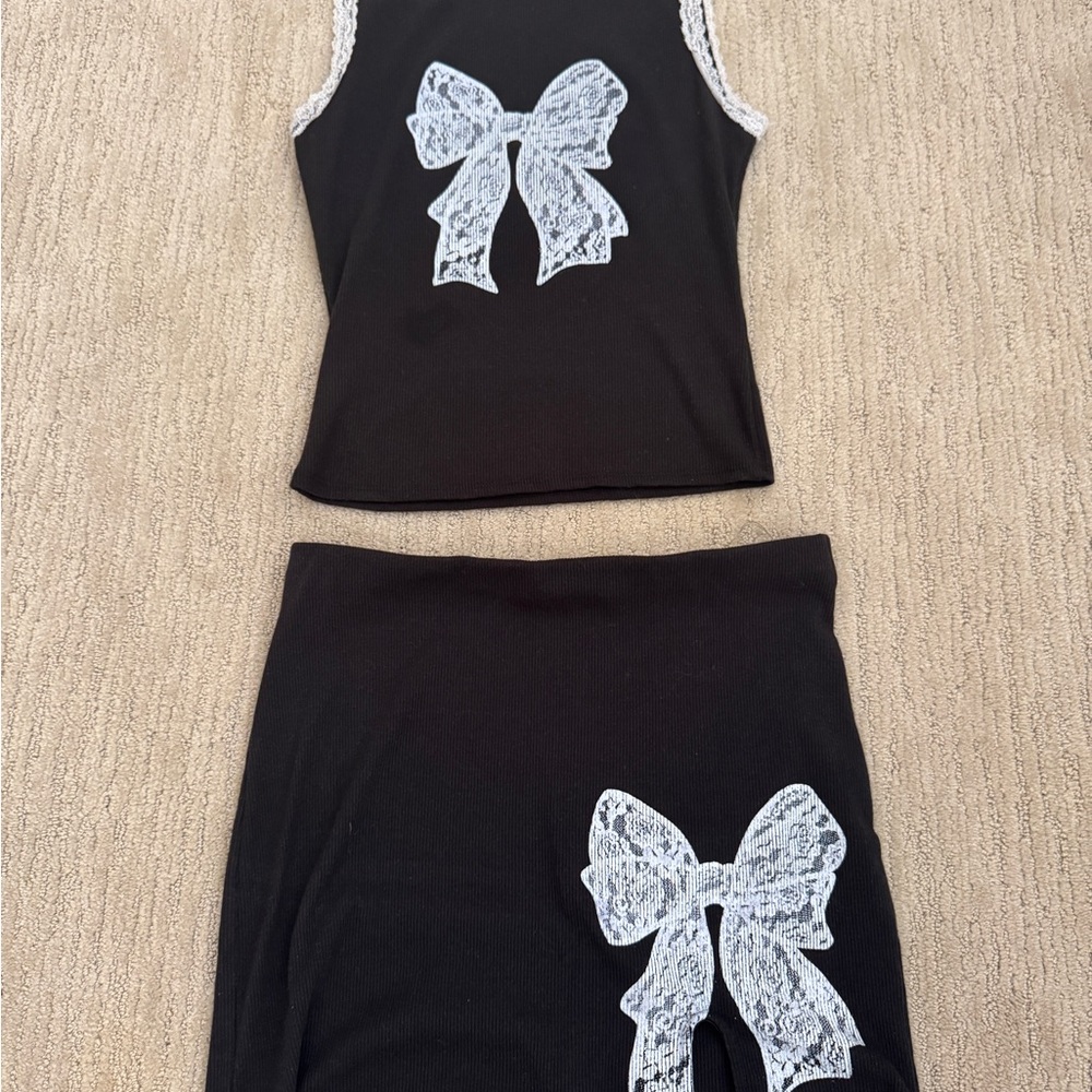 Elegant Black Mini Dress with Lace Bow